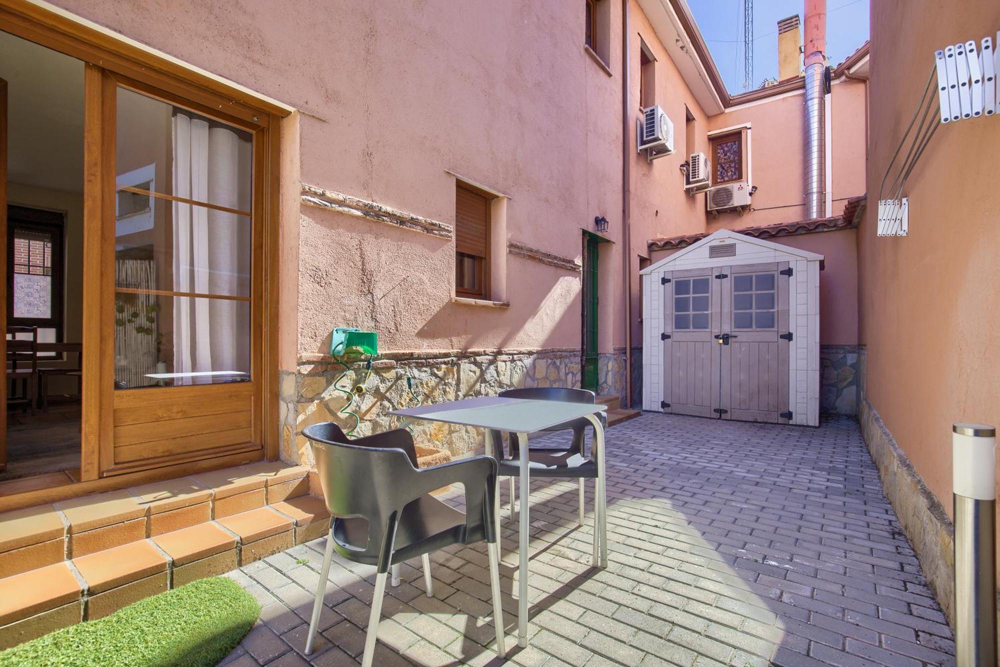 Casona 44 - Apartamento Para 2 Con Wifi, Ac Y Patio Exterior Alcalá de Henares Exteriör bild