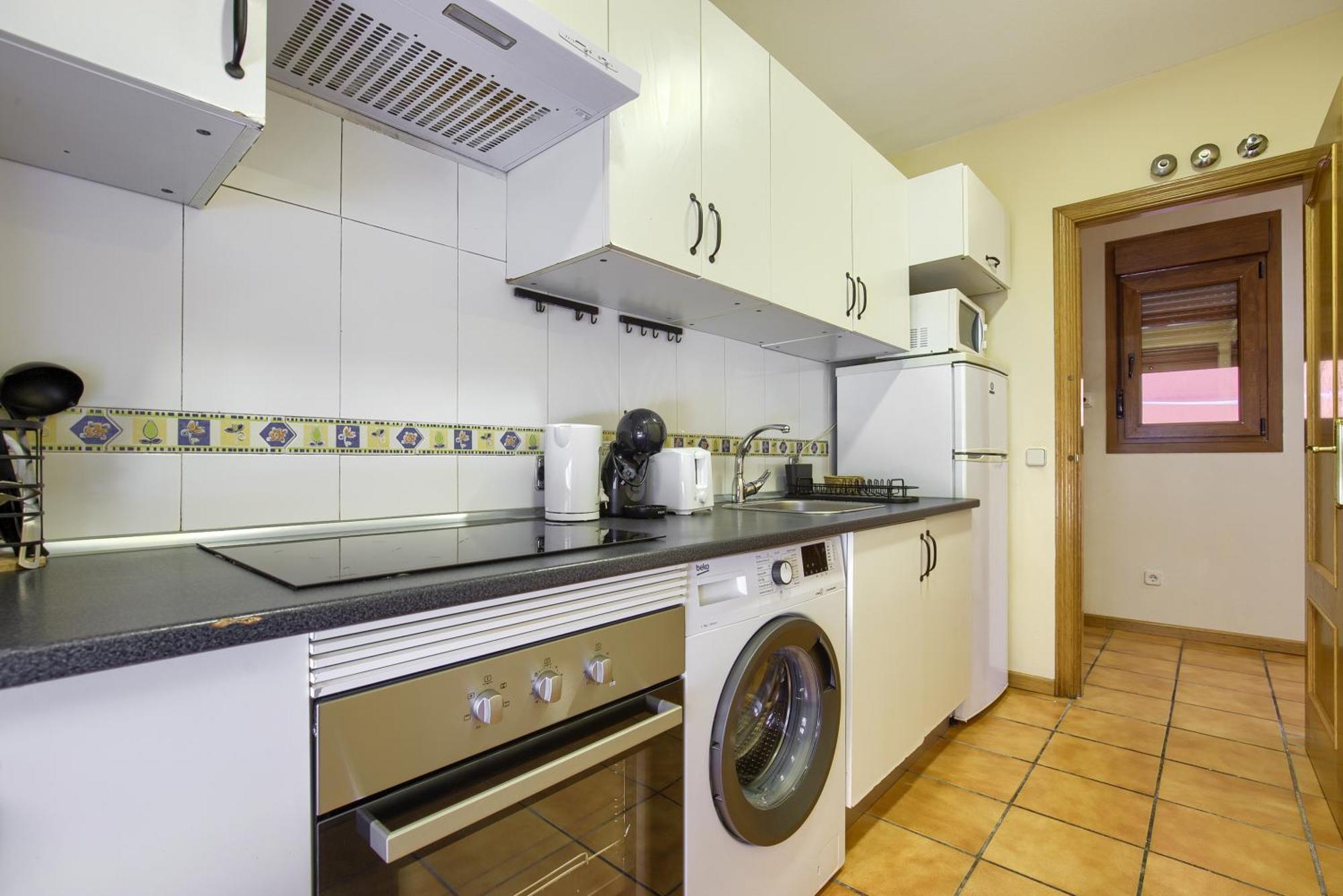 Casona 44 - Apartamento Para 2 Con Wifi, Ac Y Patio Exterior Alcalá de Henares Exteriör bild